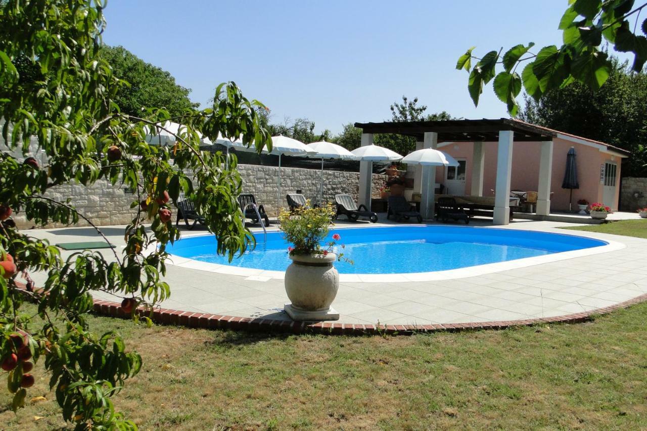Apartments Villa Maran Umag Exterior photo