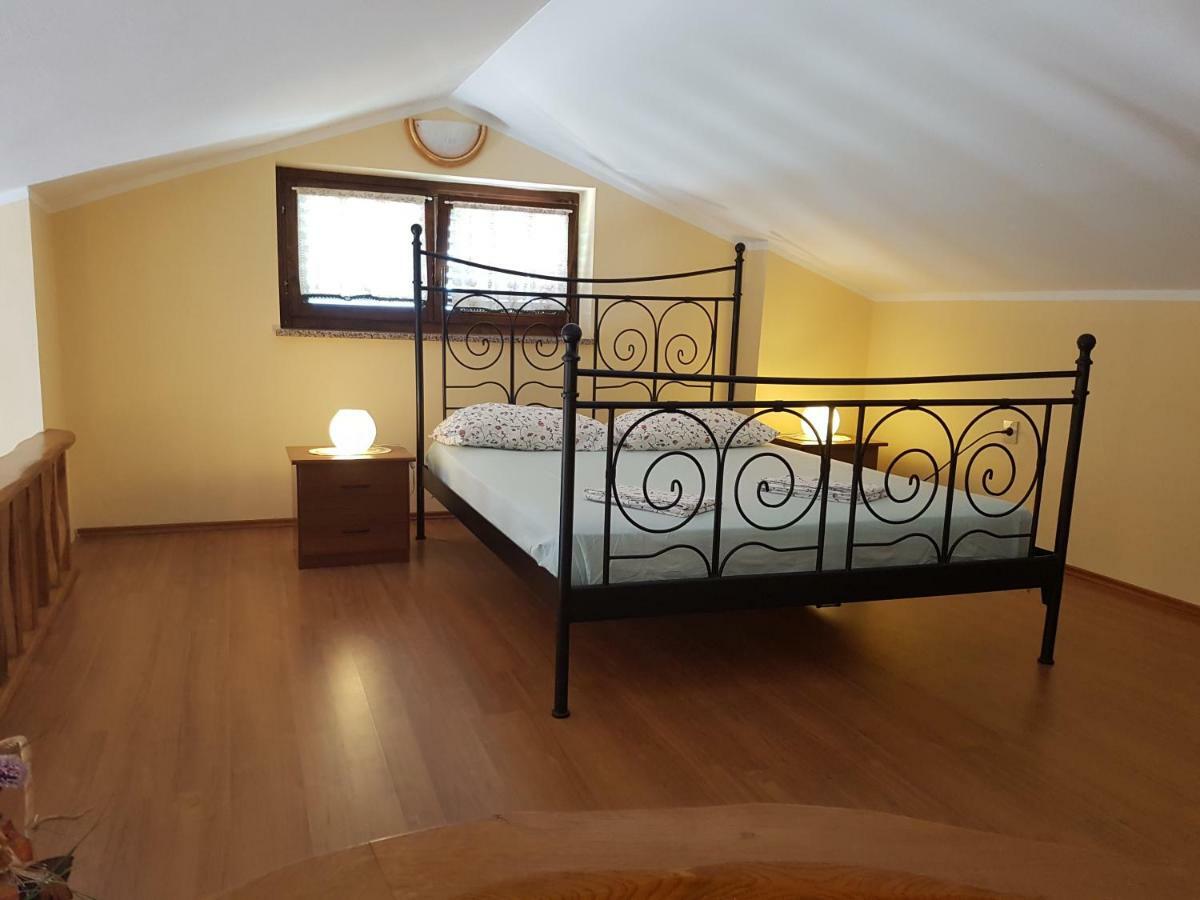 Apartments Villa Maran Umag Exterior photo